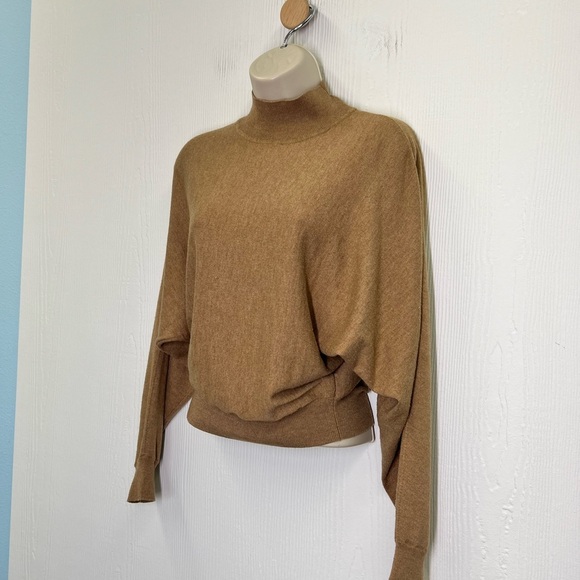 H&M - Tan Mock Neck Bat Wing Long Sleeve Lightweight Comfortable Sweater SZ XS - Picture 4 of 11